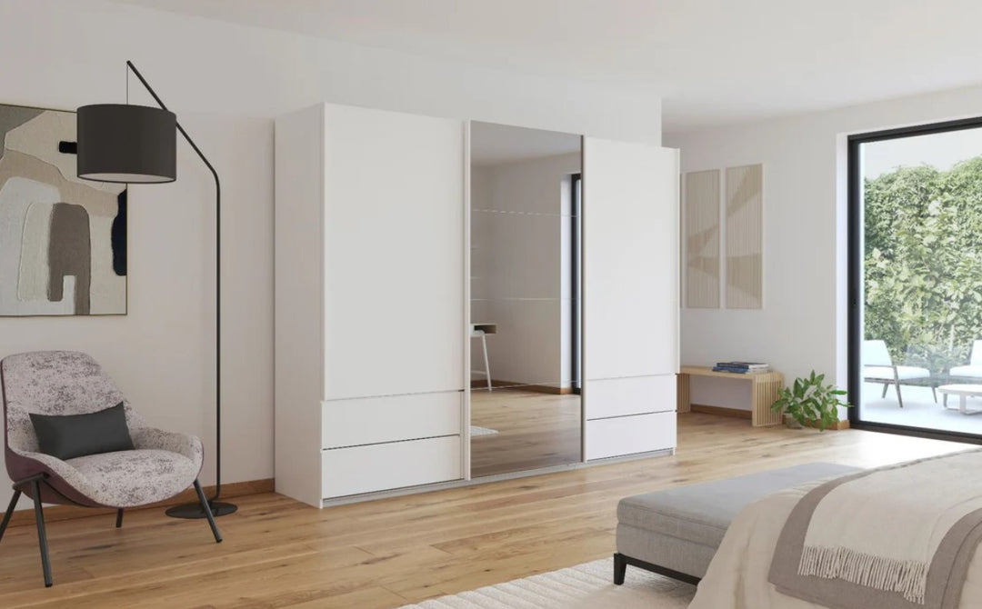 How to Choose Between Sliding Door Wardrobes and Standard Wardrobes?