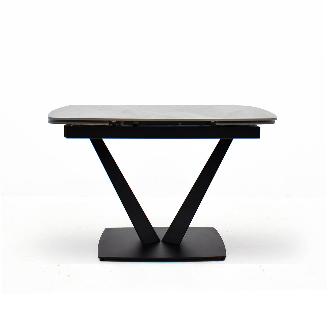 Atlas Extendable Table